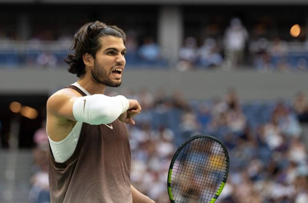 2026 US Open - Day 6 NEW YORK, NEW YORK - SEPTEMBER 4: Carlos Alcaraz of Spain celebrates winning his match against Yibing Wu of China during the 2026 US Open - Day 6 at USTA Billie Jean King National Tennis Center on September 4, 2026 in New York, New York. New York USTA Billie Jean King National Tennis Center New York United States Copyright: xSusanxMullane ISIxPhotosx 9751