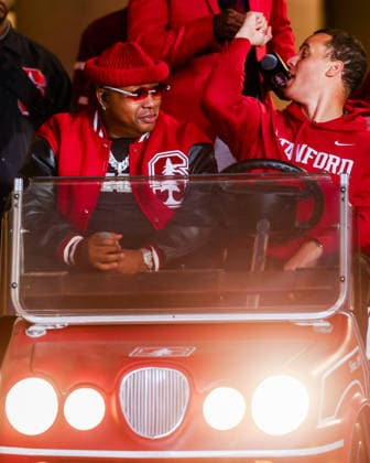 PALO ALTO, CA - SEPTEMBER 04: singer E40 gets brought out on the Stanford Cardinal cart to perfoarm during a college football game between the Miami Hurricanes and Stanford Cardinal on September 4, 2026 at Stanford Stadium in Palo Alto, CA. (Photo by Trinity Machan Icon Sportswire) COLLEGE FOOTBALL: SEP 04 Miami at Stanford EDITORIAL USE ONLY Icon260904000163247