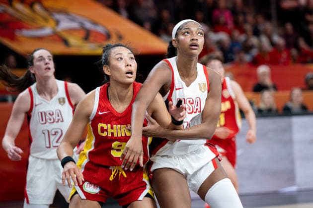 USA v China: Group D - FIBA Women s Basketball World Cup Germany 2026 Angel Reese and Ziting Tang play during the FIBA Women s Basketball World Cup 2026 match between the United States and China in Berlin, Germany, on September 4, 2026. Berlin United States  Copyright: xMarcinxGolbax originalFilename:golba-unitedst260904_npbyU.jpg