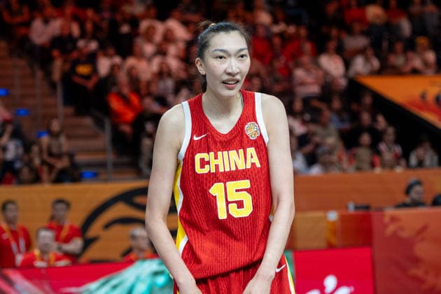 USA v China: Group D - FIBA Women s Basketball World Cup Germany 2026 Xu Han plays during the FIBA Women s Basketball World Cup 2026 match between the United States and China in Berlin, Germany, on September 4, 2026. Berlin United States  Copyright: xMarcinxGolbax originalFilename:golba-unitedst260904_npuhb.jpg
