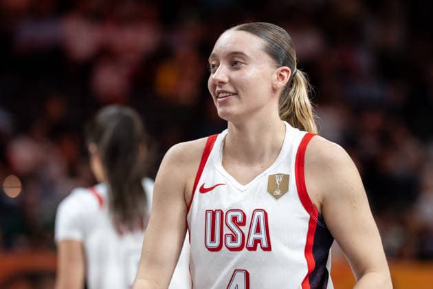 USA v China: Group D - FIBA Women s Basketball World Cup Germany 2026 Paige Bueckers plays during the FIBA Women s Basketball World Cup 2026 match between the United States and China in Berlin, Germany, on September 4, 2026. Berlin United States  Copyright: xMarcinxGolbax originalFilename:golba-unitedst260904_npnYZ.jpg