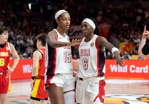 USA v China: Group D - FIBA Women s Basketball World Cup Germany 2026 Angel Reese and Rhyne Howard play during the FIBA Women s Basketball World Cup 2026 match between the United States and China in Berlin, Germany, on September 4, 2026. Berlin United States  Copyright: xMarcinxGolbax originalFilename:golba-unitedst260904_npUKa.jpg