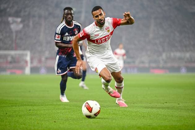 Gideon Mensah (1.FC Koeln) und Josha Vagnoman (VfB Stuttgart) im Zweikampf waehrend des spiels der 1. Bundesliga zwischen VfB Stuttgart und 1. FC Koeln, MHPArena am 04. September 2026 in Stuttgart, Deutschland. (Foto von Harry Langer DeFodi Images) +++ Gideon Mensah (1.FC Koeln) und Josha Vagnoman (VfB Stuttgart) battle for the ball during the Bundesliga match between VfB Stuttgart and 1. FC Koeln at MHPArena on September 4, 2026 in Stuttgart, Germany. (Photo by Harry Langer DeFodi Images) DFB DFL REGULATIONS PROHIBIT ANY USE OF PHOTOGRAPHS AS IMAGE SEQUENCES AND OR QUASI-VIDEO. (Photo by Harry Langer DeFodi Images) DFB DFL REGULATIONS PROHIBIT ANY USE OF PHOTOGRAPHS AS IMAGE SEQUENCES AND OR QUASI-VIDEO. - *** Gideon Mensah of 1. FC Köln and Josha Vagnoman of VfB Stuttgart battle for the ball during the Bundesliga match between VfB Stuttgart and 1. FC Köln, at MHPArena on September 4, 2026, in Stuttgart, Germany. Photo by Harry Langer, DeFodi Images. Gideon Mensah of 1. FC Köln and Josha Vagnoman of VfB Stuttgart battle for the ball during the Bundesliga match between VfB Stuttgart and 1. FC Köln at MHPArena on September 4, 2026 in Stuttgart, Germany. Photo by Harry Langer, DeFodi Images. DFB and DFL regulations prohibit any use of photographs as image sequences and or quasi-video. Photo by Harry Langer, DeFodi Images. DFB and DFL regulations prohibit any use of photographs as imSEQUENCES AND OR QUASI-VIDEO