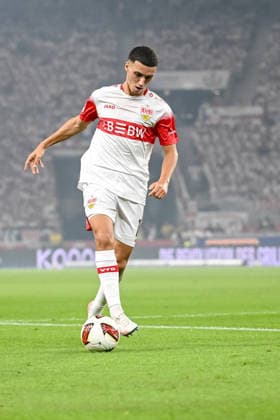 Bilal El Khannouss (VfB Stuttgart) in Aktion, am Ball, Einzelaktion waehrend des spiels der 1. Bundesliga zwischen VfB Stuttgart und 1. FC Koeln, MHPArena am 04. September 2026 in Stuttgart, Deutschland. (Foto von Harry Langer DeFodi Images) +++ Bilal El Khannouss (VfB Stuttgart) controls the Ball during the Bundesliga match between VfB Stuttgart and 1. FC Koeln at MHPArena on September 4, 2026 in Stuttgart, Germany. (Photo by Harry Langer DeFodi Images) DFB DFL REGULATIONS PROHIBIT ANY USE OF PHOTOGRAPHS AS IMAGE SEQUENCES AND OR QUASI-VIDEO. (Photo by Harry Langer DeFodi Images) DFB DFL REGULATIONS PROHIBIT ANY USE OF PHOTOGRAPHS AS IMAGE SEQUENCES AND OR QUASI-VIDEO. - *** Bilal El Khannouss of VfB Stuttgart in action, on the ball, making a solo run during the Bundesliga match between VfB Stuttgart and 1. FC Köln, MHPArena on September 4, 2026, in Stuttgart, Germany. Photo by Harry Langer, DeFodi Images. Bilal El Khannouss of VfB Stuttgart controls the ball during the Bundesliga match between VfB Stuttgart and 1. FC Köln at MHPArena on September 4, 2026, in Stuttgart, Germany. Photo by Harry Langer, DeFodi Images. DFB and DFL regulations prohibit any use of photographs as image sequences and or quasi-video. Photo by Harry Langer, DeFodi Images. DFB and DFL regulations prohibit any use of photographs as iMASEQUENCES AND OR QUASI-VIDEO