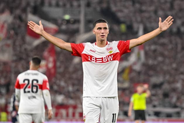 Bilal El Khannouss (VfB Stuttgart) Torjubel, jubelt nach seinem treffer zum 1:0 waehrend des spiels der 1. Bundesliga zwischen VfB Stuttgart und 1. FC Koeln, MHPArena am 04. September 2026 in Stuttgart, Deutschland. (Foto von Harry Langer DeFodi Images) +++ Bilal El Khannouss (VfB Stuttgart) celebrates after scoring his team s first goal during the Bundesliga match between VfB Stuttgart and 1. FC Koeln at MHPArena on September 4, 2026 in Stuttgart, Germany. (Photo by Harry Langer DeFodi Images) DFB DFL REGULATIONS PROHIBIT ANY USE OF PHOTOGRAPHS AS IMAGE SEQUENCES AND OR QUASI-VIDEO. (Photo by Harry Langer DeFodi Images) DFB DFL REGULATIONS PROHIBIT ANY USE OF PHOTOGRAPHS AS IMAGE SEQUENCES AND OR QUASI-VIDEO. - *** Bilal El Khannouss of VfB Stuttgart celebrates after scoring his team s first goal, making the score 1–0, during the Bundesliga match between VfB Stuttgart and 1. FC Köln, at the MHP Arena on September 4, 2026, in Stuttgart, Germany. Photo by Harry Langer, DeFodi Images. Bilal El Khannouss of VfB Stuttgart celebrates after scoring his team’s first goal during the Bundesliga match between VfB Stuttgart and 1. FC Köln at the MHP Arena on September 4, 2026 in Stuttgart, Germany. Photo by Harry Langer, DeFodi Images. DFB and DFL regulations prohibit any use of photographs as image sequences and or quasi-video. Photo by Harry Langer, DeFodi Images. DFB and DFL regulations prohibit any use of photographs as imSEQUENCES AND OR QUASI-VIDEO