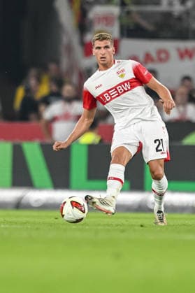 Grischa Proemel (VfB Stuttgart) in Aktion, am Ball, Einzelaktion waehrend des spiels der 1. Bundesliga zwischen VfB Stuttgart und 1. FC Koeln, MHPArena am 04. September 2026 in Stuttgart, Deutschland. (Foto von Harry Langer DeFodi Images) +++ Grischa Proemel (VfB Stuttgart) controls the Ball during the Bundesliga match between VfB Stuttgart and 1. FC Koeln at MHPArena on September 4, 2026 in Stuttgart, Germany. (Photo by Harry Langer DeFodi Images) DFB DFL REGULATIONS PROHIBIT ANY USE OF PHOTOGRAPHS AS IMAGE SEQUENCES AND OR QUASI-VIDEO. (Photo by Harry Langer DeFodi Images) DFB DFL REGULATIONS PROHIBIT ANY USE OF PHOTOGRAPHS AS IMAGE SEQUENCES AND OR QUASI-VIDEO. - *** Grischa Proemel of VfB Stuttgart in action, on the ball, making a solo run during the Bundesliga 1 match between VfB Stuttgart and 1. FC Köln, MHPArena on September 4, 2026, in Stuttgart, Germany Photo by Harry Langer DeFodi Images Grischa Proemel of VfB Stuttgart controls the ball during the Bundesliga match between VfB Stuttgart and 1. FC Köln at MHPArena on September 4, 2026, in Stuttgart, Germany. Photo by Harry Langer, DeFodi Images. DFB and DFL regulations prohibit any use of photographs as image sequences and or quasi-video. Photo by Harry Langer, DeFodi Images. DFB and DFL regulations prohibit any use of photographs as imSEQUENCES AND OR QUASI-VIDEO
