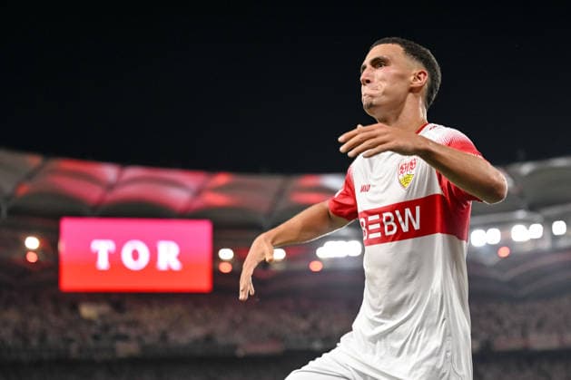 Bilal El Khannouss (VfB Stuttgart) Torjubel, jubelt nach seinem treffer zum 1:0 waehrend des spiels der 1. Bundesliga zwischen VfB Stuttgart und 1. FC Koeln, MHPArena am 04. September 2026 in Stuttgart, Deutschland. (Foto von Harry Langer DeFodi Images) +++ Bilal El Khannouss (VfB Stuttgart) celebrates after scoring his team s first goal during the Bundesliga match between VfB Stuttgart and 1. FC Koeln at MHPArena on September 4, 2026 in Stuttgart, Germany. (Photo by Harry Langer DeFodi Images) DFB DFL REGULATIONS PROHIBIT ANY USE OF PHOTOGRAPHS AS IMAGE SEQUENCES AND OR QUASI-VIDEO. (Photo by Harry Langer DeFodi Images) DFB DFL REGULATIONS PROHIBIT ANY USE OF PHOTOGRAPHS AS IMAGE SEQUENCES AND OR QUASI-VIDEO. - *** Bilal El Khannouss of VfB Stuttgart celebrates after scoring his team s first goal, making the score 1–0, during the Bundesliga match between VfB Stuttgart and 1. FC Köln, at the MHP Arena on September 4, 2026, in Stuttgart, Germany. Photo by Harry Langer, DeFodi Images. Bilal El Khannouss of VfB Stuttgart celebrates after scoring his team’s first goal during the Bundesliga match between VfB Stuttgart and 1. FC Köln at the MHP Arena on September 4, 2026 in Stuttgart, Germany. Photo by Harry Langer, DeFodi Images. DFB and DFL regulations prohibit any use of photographs as image sequences and or quasi-video. Photo by Harry Langer, DeFodi Images. DFB and DFL regulations prohibit any use of photographs as imSEQUENCES AND OR QUASI-VIDEO