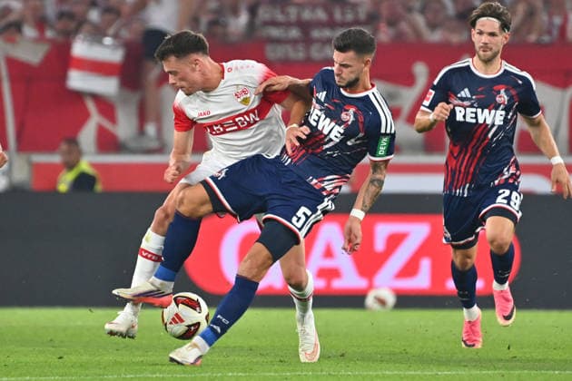 Dzenan PEJCINOVIC (VFB Stuttgart), Aktion,Zweikampf gegen Tom KRAUSS (1.FC Koeln), Fussball 1. Bundesliga Saison 2026 2027, 2.Spieltag, Spieltag02, VfB Stuttgart - 1.FC Koeln 4-1 am 04.09.2026 , MHP ARENA *** Dzenan PEJCINOVIC, VFB Stuttgart, Action, Tackle against Tom KRAUSS, 1. FC Köln, Soccer, Bundesliga Season 2026–2027, Matchday 2, Matchday 02, VfB Stuttgart 1–4 1 FC Cologne on September 4, 2026, MHP ARENA