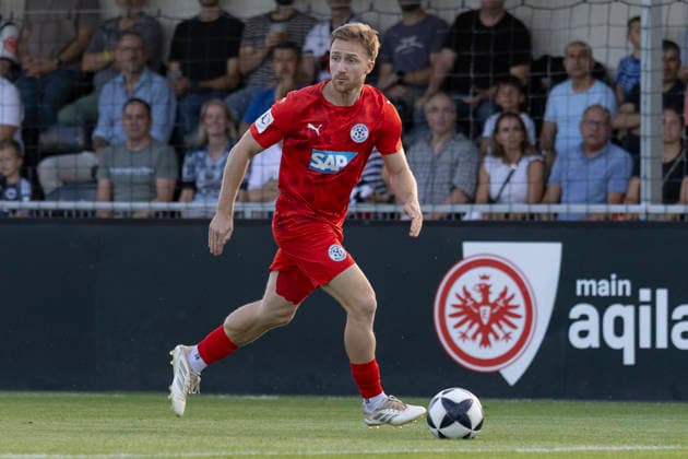 Regionalliga Southwest: Eintracht Frankfurt II vs. FC Astoria Walldorf, September 4, 2026 Lennart Grimmer FC Astoria Walldorf 8 on the ball, cutout, portrait, Eintracht Frankfurt II FC Astoria Walldorf, Dreieich, Maxworx Sportpark, September 4, 2026 Copyright: xBEAUTIFULxSPORTS Gawlikx