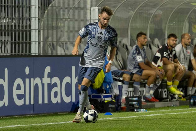 Regionalliga Southwest: Eintracht Frankfurt II vs. FC Astoria Walldorf, September 4, 2026 Paul Wünsch Eintracht Frankfurt II 17 on the ball, cutout, portrait, Eintracht Frankfurt II vs. FC Astoria Walldorf, Dreieich, Maxworx Sportpark, September 4, 2026 Copyright: xBEAUTIFULxSPORTS Gawlikx