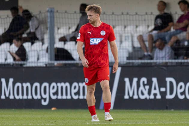 Regionalliga Southwest: Eintracht Frankfurt II vs. FC Astoria Walldorf, September 4, 2026 Lennart Grimmer FC Astoria Walldorf 8, cutout, portrait, Eintracht Frankfurt II FC Astoria Walldorf, Dreieich, Maxworx Sportpark, September 4, 2026 Copyright: xBEAUTIFULxSPORTS Gawlikx