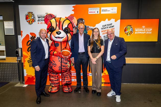 Basketball Berlin, September 4, 2026 FIBA Women’s Basketball World Cup Germany 2026 Preliminary Round Group Spain (ESP) vs. Germany (GER) Federal Chancellor Friedrich Merz in attendance; Ingo Weiss (right), Svenja Brunckhorst (2nd from right), Ronald Rauhe (left), Minister of State for Sports