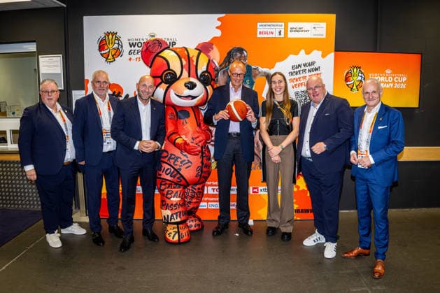 Basketball Berlin, September 4, 2026, FIBA Women’s™s Basketball World Cup Germany 2026 Preliminary Round Group Spain ESP Germany GER Federal Chancellor Friedrich Merz as a guest Ingo Weiss 2nd from right Joachim Spägele right Svenja Brunckhorst 3rd from right Ronald Rauhe Minister of State for Sports 3rd from left Werner Lechner left