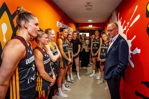 Basketball Berlin, September 4, 2026 FIBA Women’s Basketball World Cup Germany 2026 Preliminary Round Group Spain (ESP) vs. Germany (GER) Federal Chancellor Friedrich Merz in attendance; visit by the German team after the game in front of the locker room: Leonie Fiebich (Germany), No. 13 Alexandra Wilke, Germany, No. 03 Frida Bühner, Germany, No. 20, and others