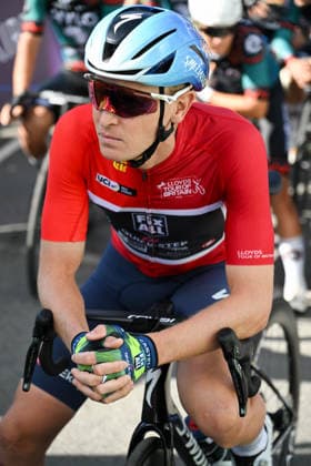 2026 Lloyds Tour of Britain Men Picture by Zac Williams SWpix.com - 05 09 2026 - Cycling - UCI ProSeries - 2026 Lloyds Tour of Britain Men - Stage 4: Helmsley to Leyburn (165.8km) - Tim Merlier (Soudal Quick-Step) wearing the points jersey, lining up Cycling Copyright: x xSWpix.comx(t axPhotographyxHubxLtd)xZacxWilliams SWpix.comx SWP-3030-22390
