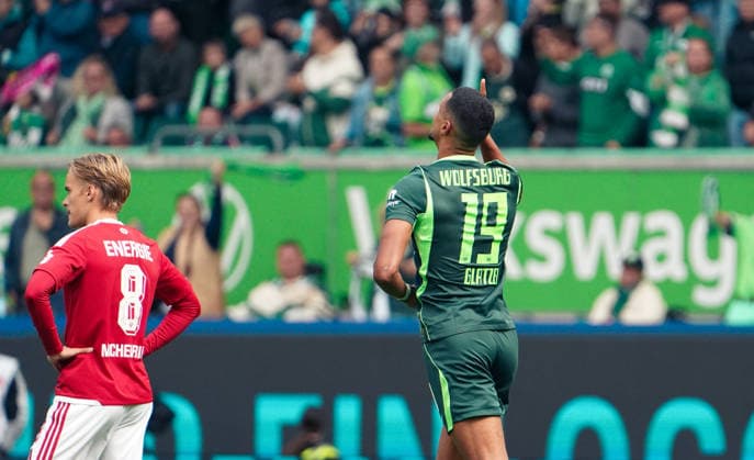 Deutschland:Fussball 2.Bundesliga 2026 2027, 4.Spieltag VfL Wolfsburg vs Energie Cottbus - Volkswagen Arena (Wolfsburg): Tor und Torjubel zum Robert Glatzel (VfL Wolfsburg, 19) *** Germany Soccer 2. Bundesliga 2026–2027, Matchday 4: VfL Wolfsburg vs. Energie Cottbus at Volkswagen Arena, Wolfsburg—Goal and goal celebration by Robert Glatzel of VfL Wolfsburg, 19 Copyright: xAymanxAlahmedx