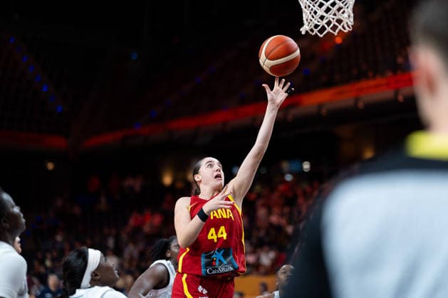 Iyana Martin of Spain, 44, making a layup, GER, Mali vs. Spain, Basketball, 2026 FIBA Women’s World Cup, Group Stage, Matchday 2, September 5, 2026, GER, Mali vs. Spain, basketball, 2026 FIBA Women s World Cup, group stage, Matchday 2, September 5, 2026, Berlin Copyright: xEibner-Pressefoto MaxxVincenx EP_MVN
