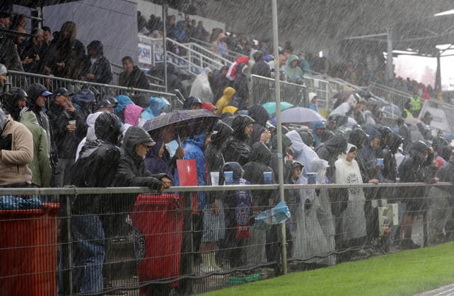 Unwetter, Starkregen in Kiel Fussball, Herren, Saison 2026 2027, 2.BL, Holstein Stadion, Holstein Kiel gegen 1.FC Nuernberg DFL REGULATIONS PROHIBIT ANY USE OF PHOTOGRAPHS AS IMAGE SEQUENCES AND OR QUASI-VIDEO. *** Severe Weather, Heavy Rain in Kiel Soccer, Men s, 2026–2027 Season, 2. Bundesliga, Holstein Stadium, Holstein Kiel vs. 1. FC Nuremberg DFL REGULATIONS PROHIBIT ANY USE OF PHOTOGRAPHS AS IMAGE SEQUENCES AND OR QUASI-VIDEO