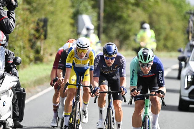 2026 Lloyds Tour of Britain Men Picture by Zac Williams SWpix.com - 05 09 2026 - Cycling - UCI ProSeries - 2026 Lloyds Tour of Britain Men - Stage 4: Helmsley to Leyburn (165.8km) - Xandro Meurisse (Pinarello-Q36.5 Pro Cycling Team), Cees Bol (Decathlon CMA CGM Team), Brem Deman (Team Flanders - Baloise), the breakaway Cycling Copyright: x xSWpix.comx(t axPhotographyxHubxLtd)xZacxWilliams SWpix.comx SWP-3030-22405