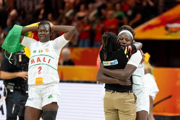Aminata Sangare (Mali), 02, Diana Gandega (Mali), assistant coach, and Alima Dembele (Mali), 12, celebrate after the victory at the end of the game, GER, Mali vs. Spain, basketball, 2026 FIBA Women’s World Cup, group stage, Matchday 2, September 5, 2026, GER, Mali vs. Spain, basketball, 2026 FIBA Women’s World Cup, group stage, Match Day 2, September 5, 2026, Berlin Copyright: xEibner-Pressefoto MaxxVincenx EP_MVN