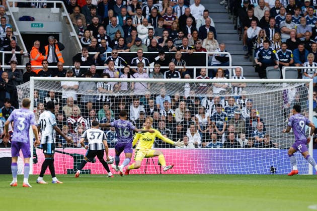 Newcastle United v AFC Bournemouth, Premier League Marcus Tavernier of Bournemouth scores his sides first goal of the match 0-1 during the Newcastle United v AFC Bournemouth Premier League match at St. James Park, Newcastle Upon Tyne, England on 5 September 2026 Credit: Craig Cowan Every Second Media Editorial use only. All images are copyright Every Second Media Limited. No images may be reproduced without prior permission. All rights reserved. Premier League and Football League images are subject to licensing agreements with Football DataCo Limited. see https: www.football-dataco.com Copyright: xIMAGO EveryxSecondxMediax ESM-2129-0052 CraigxCowanx xEveryxSecondxMediax