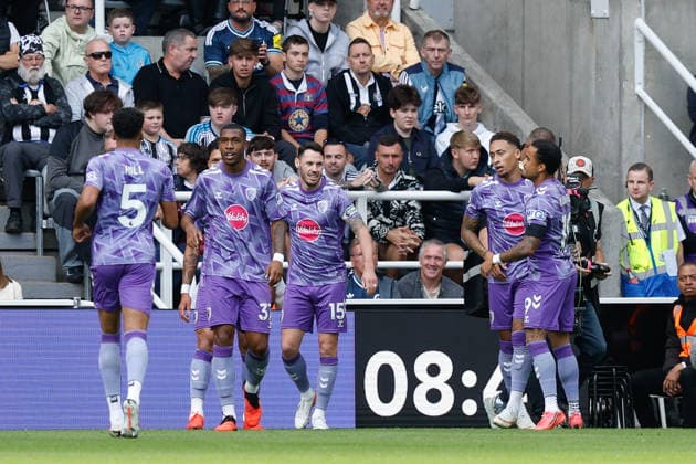 Newcastle United v AFC Bournemouth, Premier League Marcus Tavernier of Bournemouth celebrates scoring his sides first goal of the match 0-1 during the Newcastle United v AFC Bournemouth Premier League match at St. James Park, Newcastle Upon Tyne, England on 5 September 2026 Credit: Craig Cowan Every Second Media Editorial use only. All images are copyright Every Second Media Limited. No images may be reproduced without prior permission. All rights reserved. Premier League and Football League images are subject to licensing agreements with Football DataCo Limited. see https: www.football-dataco.com Copyright: xIMAGO EveryxSecondxMediax ESM-2129-0056 CraigxCowanx xEveryxSecondxMediax