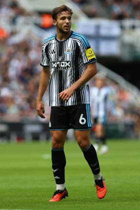 St James Park NEWCASTLE UPON TYNE, ENGLAND, SEPTEMBER 5: Nico Gonzalez of Newcastle United looks on during a Premier League 2026-27 match between Newcastle United and AFC Bournemouth at St James Park on September 5, 2026 in Newcastle Upon Tyne, England. (Photo by Zach Forster Sports Press Photo) (Zach Forster Sports Press Photo SPP) Copyright: xZachxForster SportsxPressxPhotox xSPPx spp-en-ZaFoPrPh-spp26_zachf_0509_133