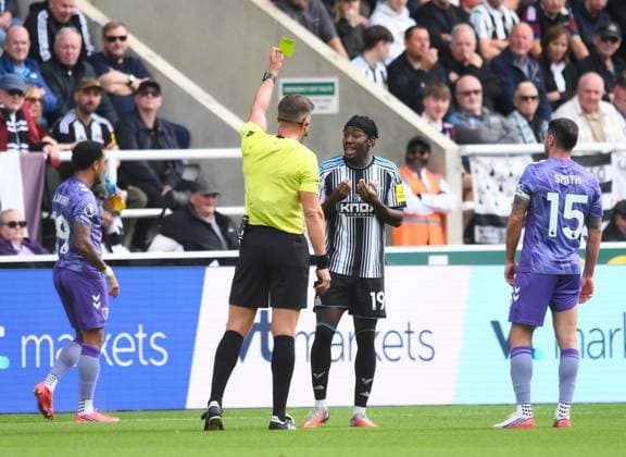 Anthony Elanga of Newcastle United is shown a yellow card Newcastle United v AFC Bournemouth, Premier League Football, Football, St James Park, Newcastle, UK - 05 Sep 2026Newcastle St James Park United Kingdom EDITORIAL USE ONLY No use with unauthorised audio, video, data, fixture lists, club league logos or live services. Online in-match use limited to 120 images, no video emulation. No use in betting, games or single club league player publications. Copyright: xRichardxLee Shutterstockx 17134969aj