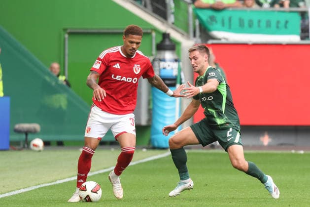 05.09.2026, xgox, Fussball, 2. Bundesliga, VfL Wolfsburg - FC Energie Cottbus v.l. Justin Butler (Cottbus, 31) Kilian Fischer (Wolfsburg, 2) Zweikampf, Duell, Kampf, tackle (DFL DFB REGULATIONS PROHIBIT ANY USE OF PHOTOGRAPHS as IMAGE SEQUENCES and or QUASI-VIDEO) Wolfsburg *** September 5, 2026, xgox, Soccer, 2. Bundesliga, VfL Wolfsburg vs. FC Energie Cottbus: Justin Butler (Cottbus), 31 Kilian Fischer (Wolfsburg), 2 tackle, duel, battle, DFL DFB REGULATIONS PROHIBIT ANY USE OF PHOTOGRAPHS as IMAGE SEQUENCES and or QUASI-VIDEO Wolfsburg