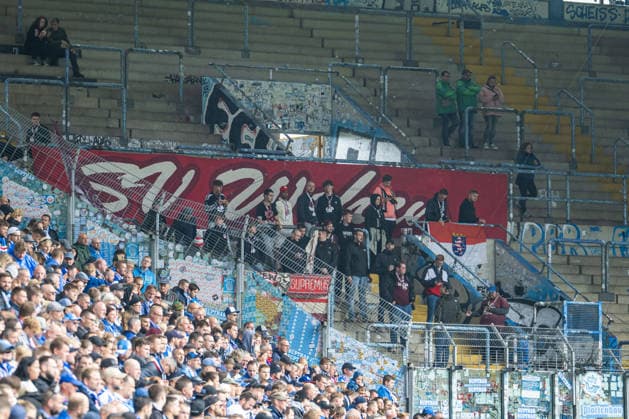 Rostock, Germany, September 5, 2026, 3. Liga 2026–2027, Matchday 4: FC Hansa Rostock vs. SV Wehen Wiesbaden. Pictured: Wiesbaden fan section. DFB and DFL regulations prohibit any use of photographs as image sequences and or quasi-video. Copyright: xFotostandx xVoelkerx