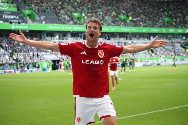 Deutschland:Fussball 2.Bundesliga 2026 2027, 4.Spieltag VfL Wolfsburg vs Energie Cottbus - Volkswagen Arena (Wolfsburg): Freude, Emotionen, Jubel Moritz Hannemann (Energie Cottbus, 11) *** Germany Soccer 2. Bundesliga 2026–2027, Matchday 4: VfL Wolfsburg vs. Energie Cottbus at Volkswagen Arena, Wolfsburg—Joy, Excitement, Cheers—Moritz Hannemann, Energie Cottbus, 11 Copyright: xAymanxAlahmedx