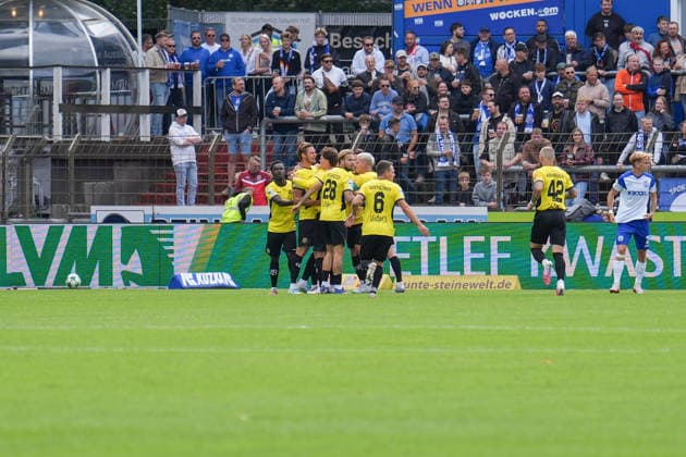 German Soccer, 3rd Division, Matchday 4, Hänsch Arena, SV Meppen vs. 1 FC Saarbrücken 0–1 Saarbrücken (goal by Siemen Voet in the 5th minute), 1 FC Saarbrücken, 4 Copyright: xMichelxWittex