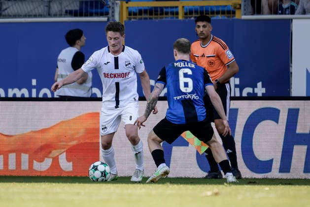 September 5, 2026, xhettx, Soccer 3rd Division, SV Waldhof Mannheim vs. SC Verl, Dennis Waidner (SC Verl), 8, posted by Yannis Hör (SV Waldhof Mannheim), 5