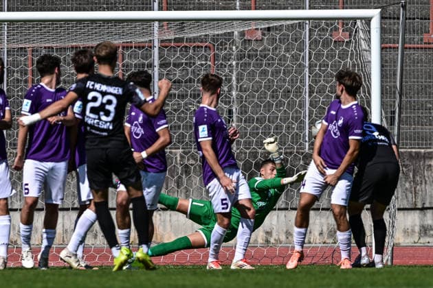 Bavarian Regional League: TSV Schwaben Augsburg vs. FC Augsburg, Augsburg, September 5, 2026. Brilliant save by Felix Unger from Maximilian Reil (TSV Schwaben Augsburg), 1-0 after the free kick, Augsburg, September 5, 2026 Matchday 7 of the Bavarian Regional League, TSV Schwaben Augsburg vs. FC Memmingen, Augsburg, Rosenaustadion Copyright: xBEAUTIFULxSPORTS Märklx