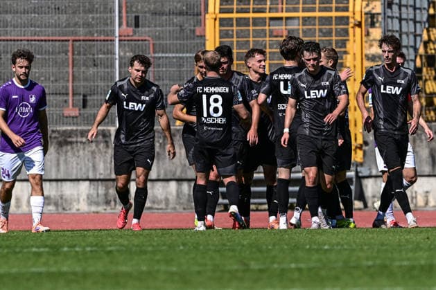 Bavarian Regional League: TSV Schwaben Augsburg vs. FC Augsburg, Augsburg, September 5, 2026. Jubilation in Memmingen after Lukas Rietzler’s 0–1 goal for FC Memmingen, 29, Augsburg, September 5, 2026, Matchday 7 of the Bavarian Regional League, TSV Schwaben Augsburg vs. FC Memmingen, Augsburg, Rosenaustadion Copyright: xBEAUTIFULxSPORTS Märklx
