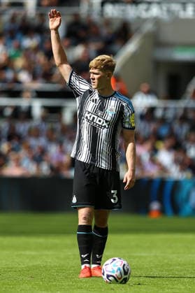 St James Park NEWCASTLE UPON TYNE, ENGLAND, SEPTEMBER 5: Lewis Hall of Newcastle United gestures during a Premier League 2026-27 match between Newcastle United and AFC Bournemouth at St James Park on September 5, 2026 in Newcastle Upon Tyne, England. (Photo by Zach Forster Sports Press Photo) (Zach Forster Sports Press Photo SPP) Copyright: xZachxForster SportsxPressxPhotox xSPPx Sportspressphoto_SPR223379