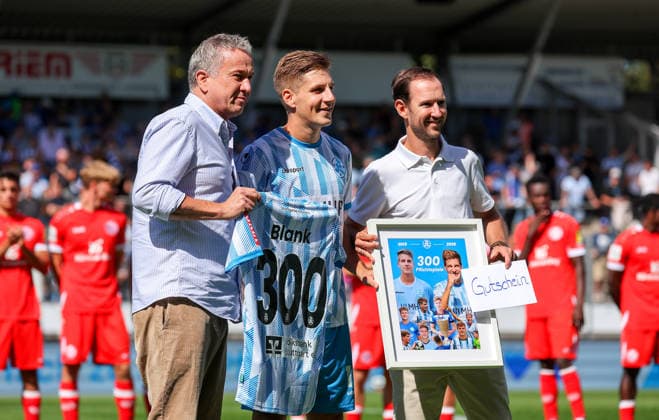 September 5, 2026, Germany, Stuttgart, Soccer, Regionalliga Südwest, SV Stuttgarter Kickers vs. 1. FSV Mainz 05 II, from left: Jürgen Kindler, Nico Blank (Kickers), Matthias Becher
