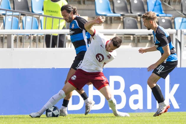 Regionalliga Southwest: FSV Frankfurt vs. Kickers Offenbach, September 5, 2026. Giorgio del Vecchio (FSV Frankfurt 8) and Maximilian Wolfram (Kickers Offenbach 8) battle for the ball, FSV Frankfurt vs. Kickers Offenbach, Frankfurt, BBBank Arena, September 5, 2026 Copyright: xBEAUTIFULxSPORTS Gawlikx