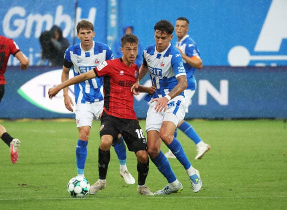 FC Hansa Rostock vs. Wehen Wiesbaden, Rostock, September 5, 2026, Soccer 3rd Division: FC Hansa Rostock vs. Wehen Wiesbaden, Lukas Wallner, FC Hansa Rostock vs. Tarik Gözüsirin, Wehen Wiesbaden, Rostock, Ostseestadion, Mecklenburg-Western Pomerania, Germany