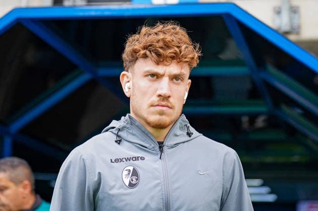 German Soccer Bundesliga 2026–2027, Matchday 2: SC Paderborn 07 vs. SC Freiburg, Home Game at Deluxe Arena Paderborn—Philipp Treu (SC Freiburg), 29—Facial expressions, emotions Copyright: xJOERANxSTEINSIEKx