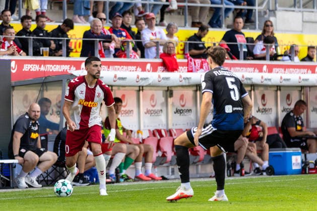September 5, 2026, Soccer, GER, Season, 3rd Division, 2026–2027 Season, Matchday 4, SSV Jahn Regensburg vs. MSV Duisburg, Nassim Boujellab (SSV Jahn Regensburg) vs. Tobias Fleckstein (Duisburg). DFL regulations prohibit any use of photographs as image sequences and or quasi-video.