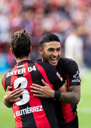 Leverkusen, Bayarena, 05.09.2026: Ezequiel Fernandez of Leverkusen celebrates scoring the 1:0 goal with Axel Facundo Medina of Leverkusen during 1.Bundesliga Bayer 04 Leverkusen vs. FC Union Berlin. *** Leverkusen, Bayarena, September 5, 2026: Ezequiel Fernandez of Leverkusen celebrates scoring the 1-0 goal with Axel Facundo Medina of Leverkusen during the Bundesliga match between Bayer 04 Leverkusen and FC Union Berlin