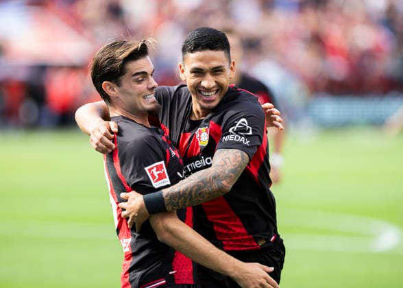 Leverkusen, Bayarena, 05.09.2026: Ezequiel Fernandez of Leverkusen celebrates scoring the 1:0 goal with Axel Facundo Medina of Leverkusen during 1.Bundesliga Bayer 04 Leverkusen vs. FC Union Berlin. *** Leverkusen, Bayarena, September 5, 2026: Ezequiel Fernandez of Leverkusen celebrates scoring the 1-0 goal with Axel Facundo Medina of Leverkusen during the Bundesliga match between Bayer 04 Leverkusen and FC Union Berlin