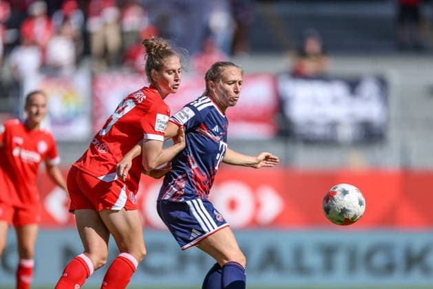 GER, Mainz, FSV Mainz 05 vs 1. FC Köln, Google Pixel Frauen Bundesliga, Fussball, DFB, Spielzeit 2026 2027, Bruchwegstadion, 3. Spieltag im Bild v.l.: Saskia Matheis (Mainz 05 Frauen 19), Pauline Bremer (FC Köln Frauen 9) DFB DFL REGULATIONS PROHIBIT ANY USE OF PHOTOGRAPHS AS IMAGE SEQUENCES AND OR QUASI-VIDEO, 05.09.2026 *** GER, Mainz, FSV Mainz 05 vs. 1. FC Köln, Google Pixel Women’s Bundesliga, Soccer, DFB, 2026–2027 Season, Bruchwegstadion, Matchday 3 in pictures (from left): Saskia Matheis, Mainz 05 Women’s Team 19, Pauline Bremer, FC Köln Women’s Team No. 9. DFB and DFL regulations prohibit any use of photographs as image sequences and or quasi-video. September 5, 2026 Copyright: HMBxMedia HendrikxHamelau