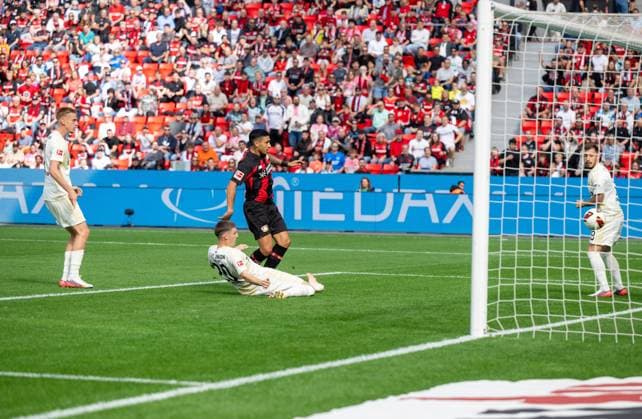 Fußball, Herren, Saison 2026 2027, 1. Bundesliga (2. Spieltag), Bayer 04 Leverkusen - 1. FC Union Berlin, Equi Fernandez (M., Bayer 04 Leverkusen) erzielt das Tor zum 1:0 gegen Zeno van den Bosch (l., 1. FC Union Berlin), Michel Aebischer (M., 1. FC Union) und Josip Juranovic (r., 1. FC Union Berlin), 05.09.2026, *** Soccer, Men s, 2026–2027 Season, Bundesliga 1, Matchday 2, Bayer 04 Leverkusen vs. 1. FC Union Berlin, Equi Fernandez (M), Bayer 04 Leverkusen scores the goal to make it 1–0 against Zeno van den Bosch (L), 1. FC Union Berlin; Michel Aebischer (M), 1. FC Union; and Josip Juranovic (R), 1. FC Union Berlin; September 5, 2026, Copyright: xMatthiasxKochx