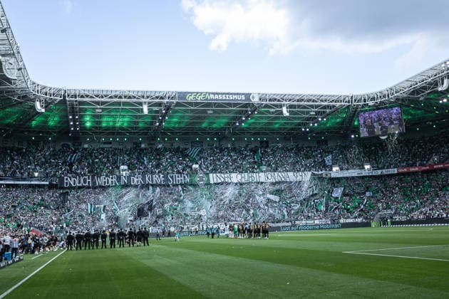 Fussball Bundesliga, Borussia Mönchengladbach vs. SV Elversberg, 05.09.2026 Choreo der Gladbacher Fans vor dem Spiel -- Fussball Bundesliga, Borussia Mönchengladbach vs. SV Elversberg, 05.09.2026, ista Borussia Park, Mönchengladbach -- DFL REGULATIONS PROHIBIT ANY USE OF PHOTOGRAPHS AS IMAGE SEQUENCES AND OR Q‹UASI-VIDEO. *** German Bundesliga, Borussia Mönchengladbach vs. SV Elversberg, September 5, 2026 Choreographed display by Gladbach fans before the game German Bundesliga, Borussia Mönchengladbach vs. SV Elversberg, September 5, 2026, ista Borussia Park, Mönchengladbach DFL regulations prohibit any use of photographs as image sequences and or quasi-video Copyright: xBEAUTIFULxSPORTS Derixx