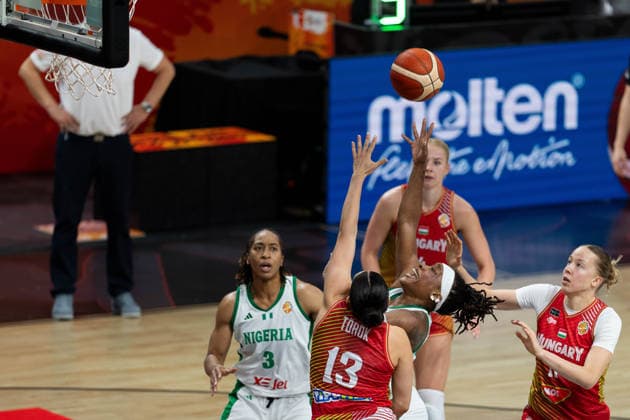 Ezinne Kalu of Nigeria, 23, making a layup; Agnes Torok of Hungary, 13; GER, Nigeria vs. Hungary, Basketball, 2026 FIBA Women’s World Cup, Group Stage, Matchday 2, September 5, 2026, GER, Nigeria vs. Hungary, Basketball, 2026 FIBA Women’s World Cup, Group Stage, Matchday 2, September 5, 2026, Berlin Copyright: xEibner-Pressefoto MaxxVincenx EP_MVN