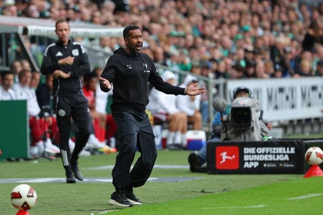 05.09.26, GER, Fussball, 1.FBL Männer, 2. Spieltag, Saison2026 2027, SV Werder Bremen vs. RB Leipzig Coachingzone Seitenlinie Trainerbereich Technische Zone. Trainer Daniel Thioune (SV Werder Bremen) tobt Bremen Weserstadion Bremen Germany *** September 26, 2026, GER, Soccer, 1st Men s Bundesliga, Matchday 2, 2026–2027 Season, SV Werder Bremen vs. RB Leipzig; Coaching Zone, Sideline, Coaches Area, Technical Area; Coach Daniel Thioune, SV Werder Bremen; Bremen in an uproar; Weserstadion, Bremen, Germany Copyright: xnordphotoxGmbHx xTauchnitzx