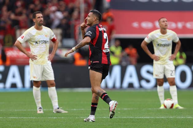 Facundo Medina (Bayer 04 Leverkusen) Torjubel, jubelt nach seinem Treffer zum 2:0 waehrend des Spiels der 1. Bundesliga zwischen Bayer 04 Leverkusen und 1. FC Union Berlin, BayArena am 05. September 2026 in Leverkusen, Deutschland. (Foto von Oliver Kaelke DeFodi Images) +++ Facundo Medina (Bayer 04 Leverkusen) celebrates after scoring his team s second goal during the Bundesliga match between Bayer 04 Leverkusen and 1. FC Union Berlin at BayArena on September 5, 2026 in Leverkusen, Germany. (Photo by Oliver Kaelke DeFodi Images) DFB DFL REGULATIONS PROHIBIT ANY USE OF PHOTOGRAPHS AS IMAGE SEQUENCES AND OR QUASI-VIDEO. (Photo by Oliver Kaelke DeFodi Images) - *** Facundo Medina of Bayer 04 Leverkusen celebrates his goal, making the score 2–0, during the Bundesliga match between Bayer 04 Leverkusen and 1. FC Union Berlin, BayArena on September 5, 2026, in Leverkusen, Germany. Photo by Oliver Kaelke, DeFodi Images. Facundo Medina of Bayer 04 Leverkusen celebrates after scoring his team’s second goal during the Bundesliga match between Bayer 04 Leverkusen and 1. FC Union Berlin at BayArena on September 5, 2026 in Leverkusen, Germany. Photo by Oliver Kaelke, DeFodi Images. DFB and DFL regulations prohibit any use of photographs as image sequences and or quasi-video. Photo by Oliver Kaelke, DeFodi Images