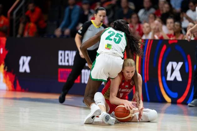 Dorka Juhasz (Hungary), No. 14, in a one-on-one battle for the ball with Victoria Macaulay (Nigeria), No. 25, GER, Nigeria vs. Hungary, Basketball, 2026 FIBA Women’s World Cup, Group Stage, Matchday 2, September 5, 2026, Germany, Nigeria vs. Hungary, basketball, 2026 FIBA Women’s World Cup, group stage, Matchday 2, September 5, 2026, Berlin Copyright: xEibner-Pressefoto MaxxVincenx EP_MVN